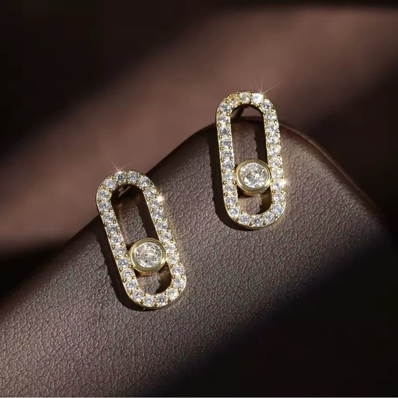 14K Gold Geometrical Paris Inspired Link Paperclip Diamond Inlay Earrings - Picture 2 of 5